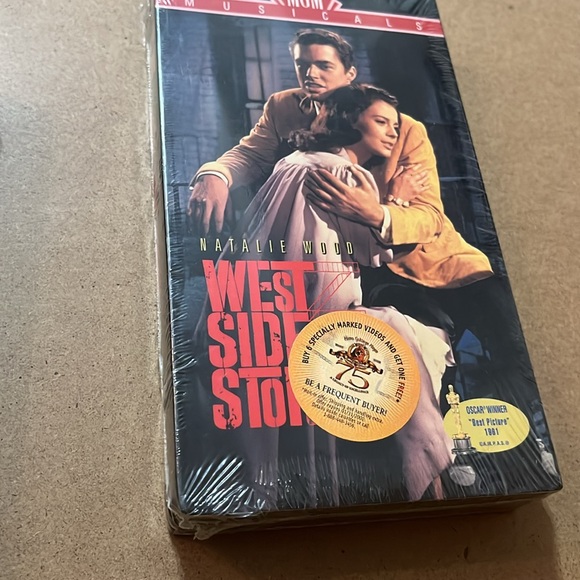 Musical Movie VHS Bundle - Picture 5 of 7